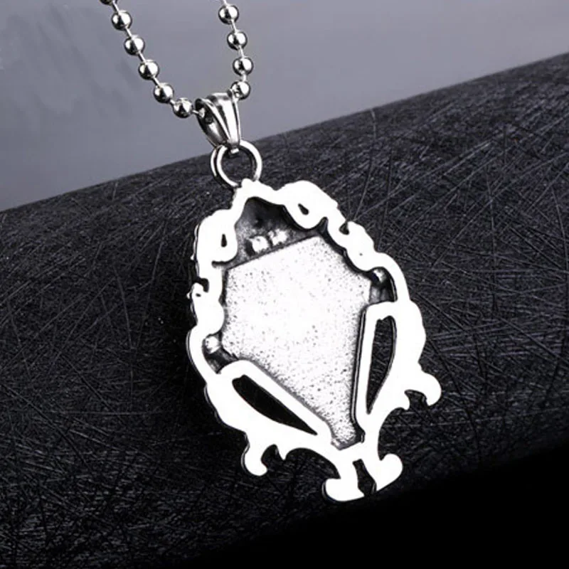 pendant men