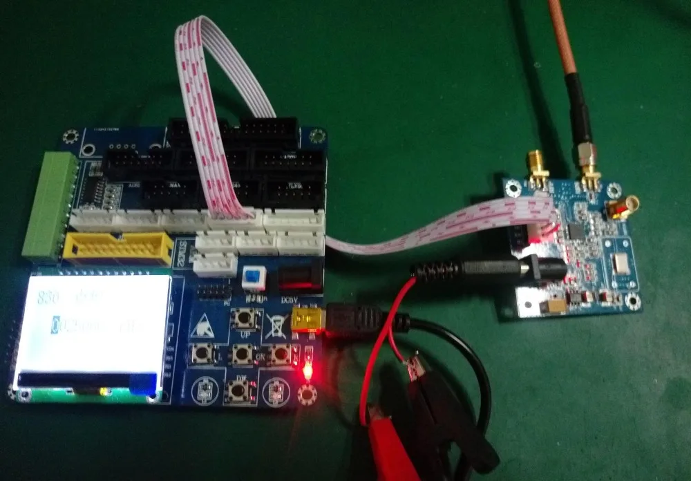 

HMC830 module phase locked loop PLL frequency source signal generator integrated VCO fractional N frequency division