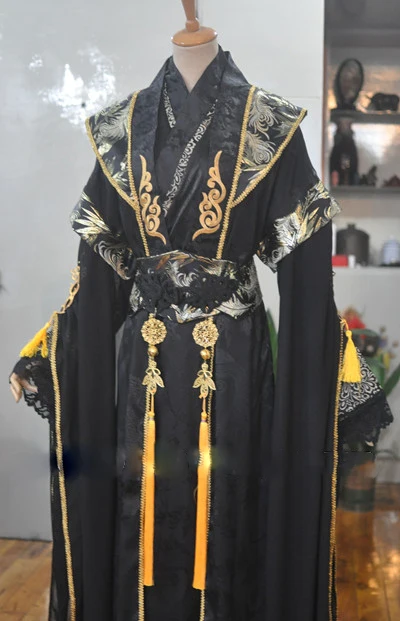 Imagine this in emerald for sicheng