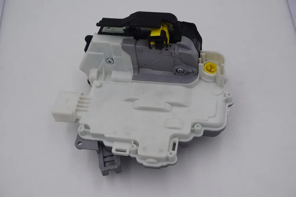 8J2837016A 3C2837016A передний правый центральный фотомеханизм для PASSAT B6 SKODA SUPERB AUDI A4 A5 Q3 Q5 Q7