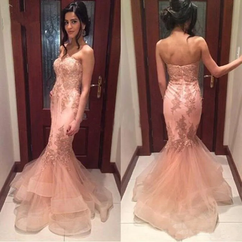 

2019 Blush Mermaid Prom Dresses Backless Appliques Beads Long Arabic Formal Evening Party Gowns Special Occasion Dress Plus Size