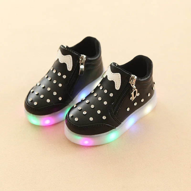 2018 European fashion Zip hot sales LED baby first walkers cool ankle boots lighting cute baby girls boys shoes toddlers sneaker