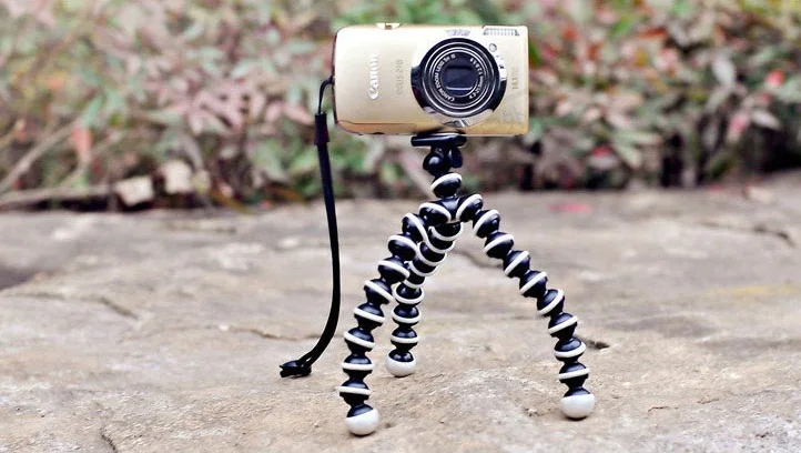 US $350.00 Large Size Flexible Octopus Tripod Spider Mount Holder Stand With Clip Gorilla Gorillapod For Mobile Cell Phones Iphone5 6 7 8 X