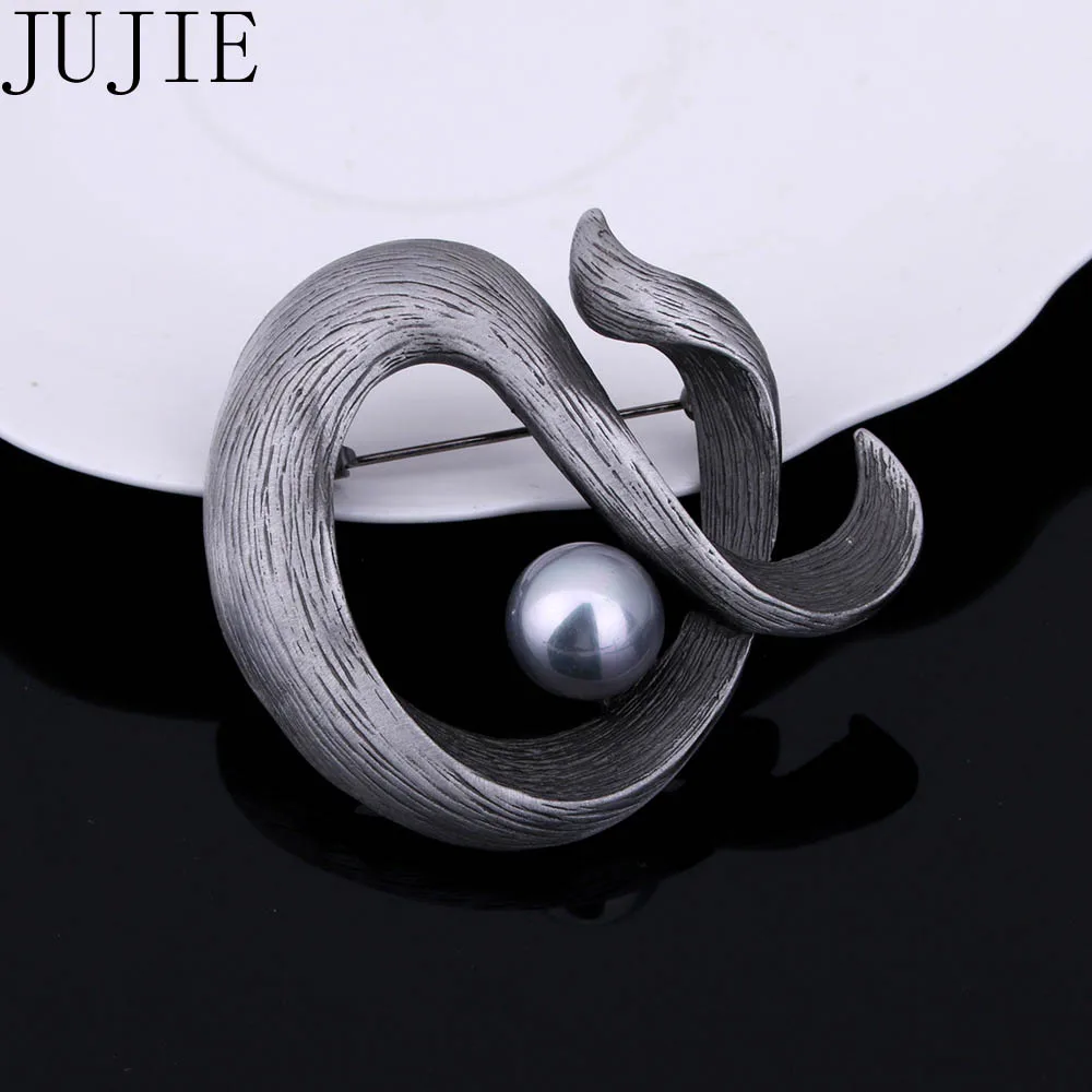 JUJIE Vintage Original Pearl Brooches For Men 2019 Simple Metal Fish Brooch Pins Women Brincos Jewelry Wholesale photo