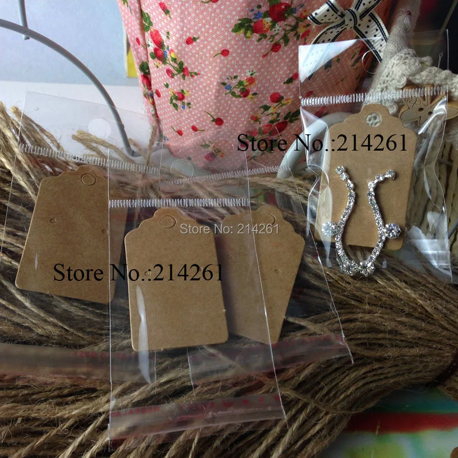 

2016 New Kraft Earring Card 1lot=100PCS CARD 30X50MM Custom Earring Logo MOQ : 2000PCS Logo Cost Extra