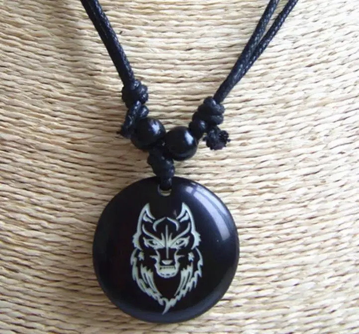 Personality Wolf Totem Yak Bone Pendant Necklace 2018 Best Selling High Qulaity Necklace Jewelry For Men And Women YP2631