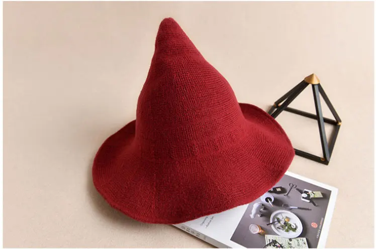 wool witch hat wool (1)