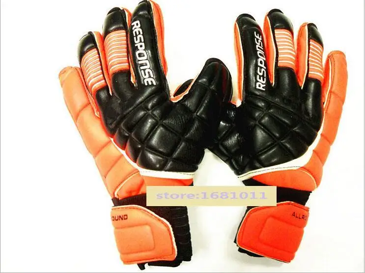 goalkeeper gloves padded