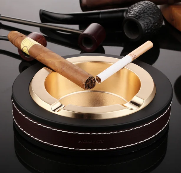 الراقية الفاخرة المعادن السيجار منفضة سجائر المنزل طاولة مكتبية الديكور الفولاذ المقاوم للصدأ جودة جلد طبيعي KTV شريط منفضة سجائر LF279 الراقية الفاخرة المعادن السيجار منفضة سجائر المنزل طاولة مكتبية الديكور الفولاذ المقاوم للصدأ جودة جلد طبيعي KTV شريط منفضة سجائر LF279