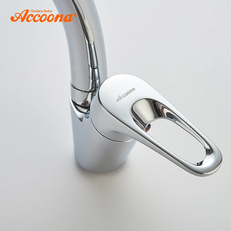 Хромированный кухонный смеситель Accoona латунный водопроводный кран с поворотным