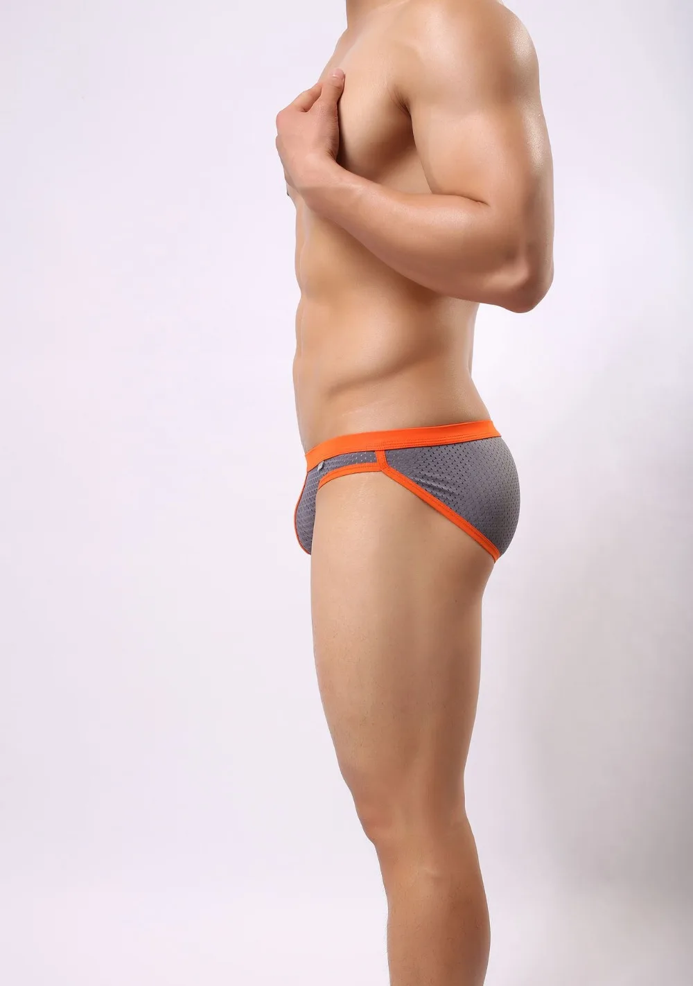B1139gray3