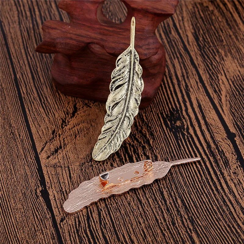 

Hot Korean Version Big Leaves Brooches Simple Delicate Men's Coat Golden Feather Shape Brooch High Quality Accessories Wholesale
