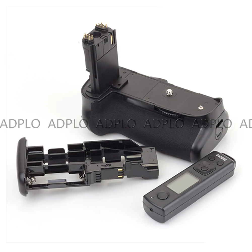 

Meike MK-7DR II Built-In 2.4G Wireless Control Battery grip suit for Canon 7D Mark II as BG-E16