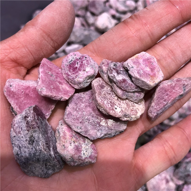 1 кг натуральный камень грубой красный корунд высокое качество необработанный