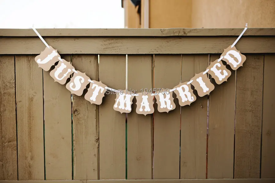 

Free Shipping 1 X Handmade JUST MARRIED Bunting Banner Wedding Photo Props Birthday Party Photography Decoration