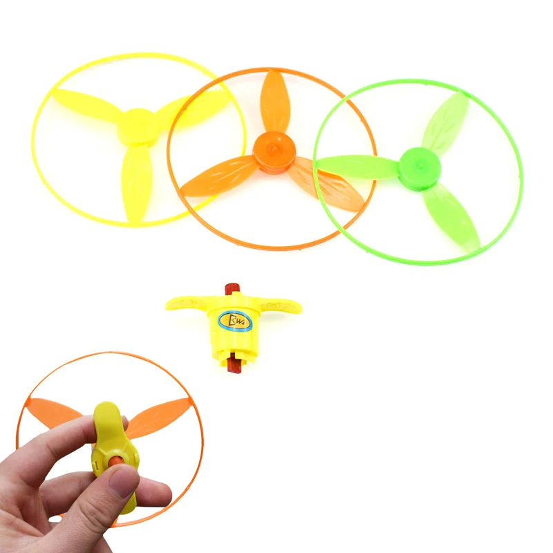 

Spin Light Flying Dragonfly Saucer Throw and Catch Disc Category UFO Hand Flying Saucer Toy Gifts Outdoor Toy Random Color