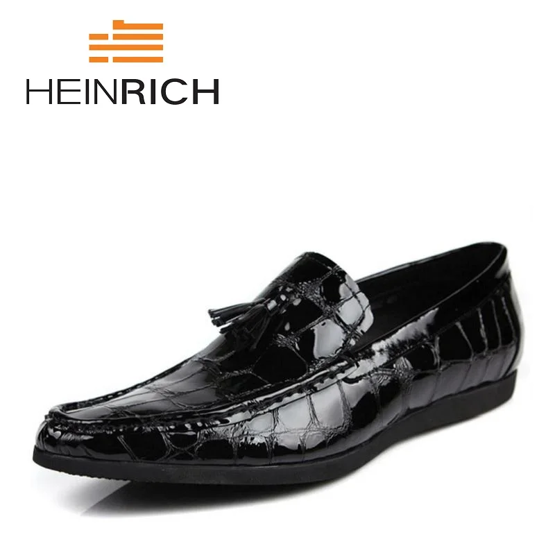 

HEINRICH New Pattern Leather Men Shoes Luxury Fashion Casual Men Loafers Wedding Men's Flats Shoes Sapato Social Masculino