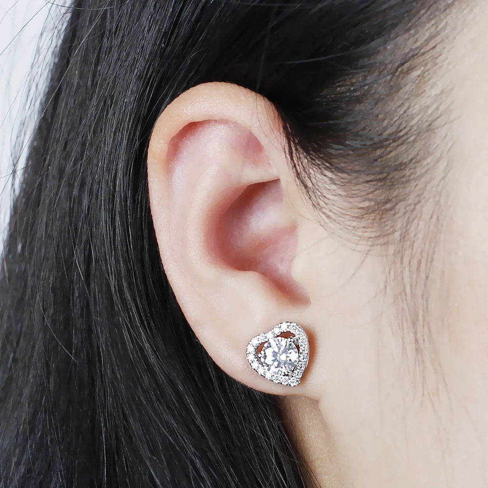 Heart shaped moissanite stud earrings gold (8)