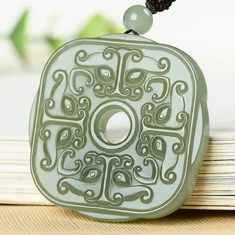 

Natural Hetian yu handwork carving Pi xiu pendant man lucky beast yu stone sweater chain pendant ladies jewelry gift box