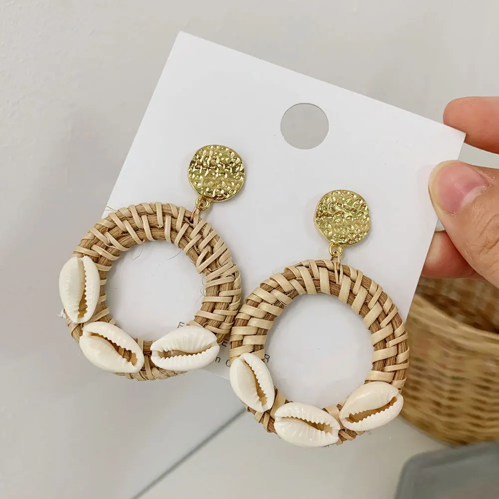 

Rattan knit seashells circle drop earrings 2019 trendy round handmade weave beach dangles earings for women gold cowries jewelry