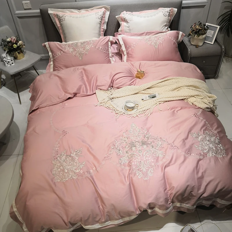 

2018 Brief Pink European Bedding Queen King Bedcloth Egyptian Cotton Bedlinens Duvet Cover Set Embroidery Pillowcases