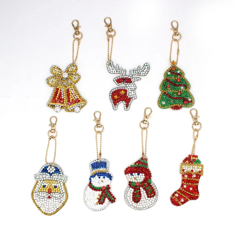 Shirliben Christmas Diy Diamond Painting Keychain Cross Stitch Keyrings On The Bag With Diamonds Santa Claus Deer Snowman YSK17 - Цвет: YSK17