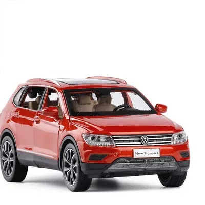 Игрушки для автомобиля из 1:32 сплава, имитация Tiguan L, модель автомобиля, открытая дверь, музыкальная вспышка, детские игрушки - Цвет: Красный