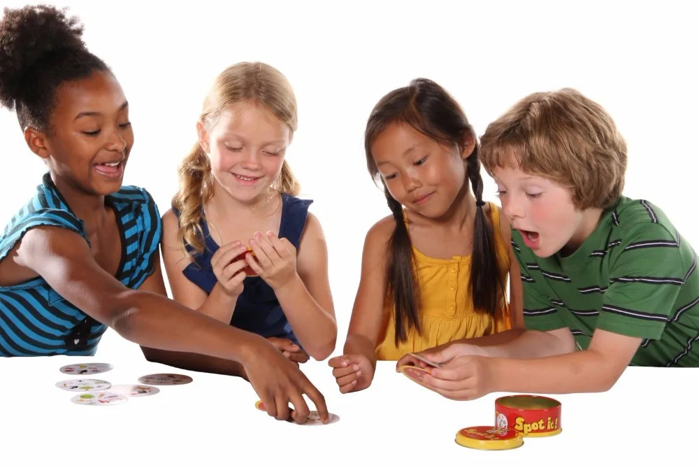 Бумажная Dobble Find It карточная игра, значок, английская настольная игра для детей с металлической коробкой, классические карты, 55 карт/набор