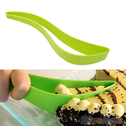 NEW New Cute Convenient Cake Pie Slicer Sheet Cutter font b Server b font Bread Slice