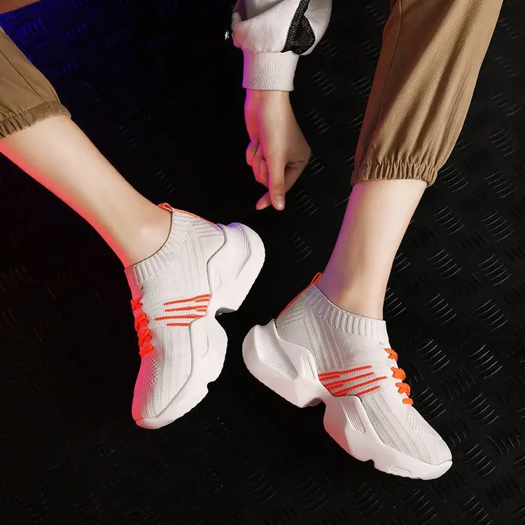 

2019 summer new style simple and simple color matching casual shoes women soft and comfortable wild mesh breathable flat shoes