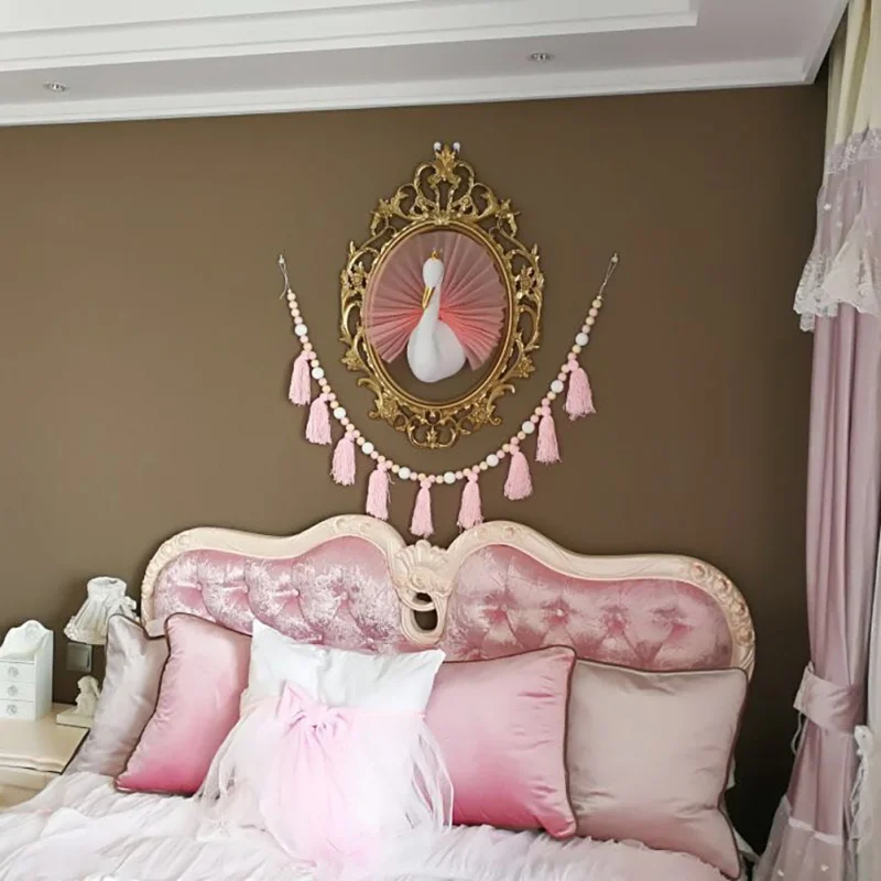 

3D Golden Crown Swan Wall Art Hanging Girl Swan Doll Stuffed Toy Animal Head Wall Decor for Kids Birthday Valentine's Day Gift