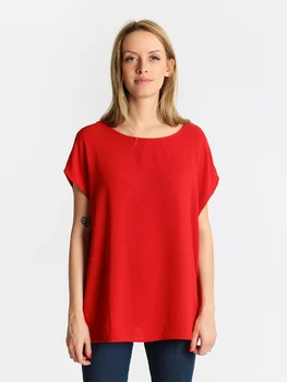 

SOLADA shirts with buttons on the back