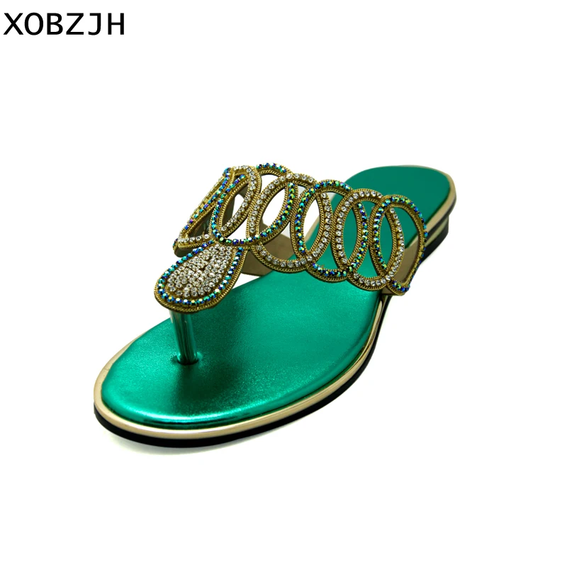 

XOBZJH Shoes Woman 2018 Summer Fashion Sexy Ladies Party Green Rhinestone Flat Sandals Open Toe Slip-On Women Shoes Plus Size