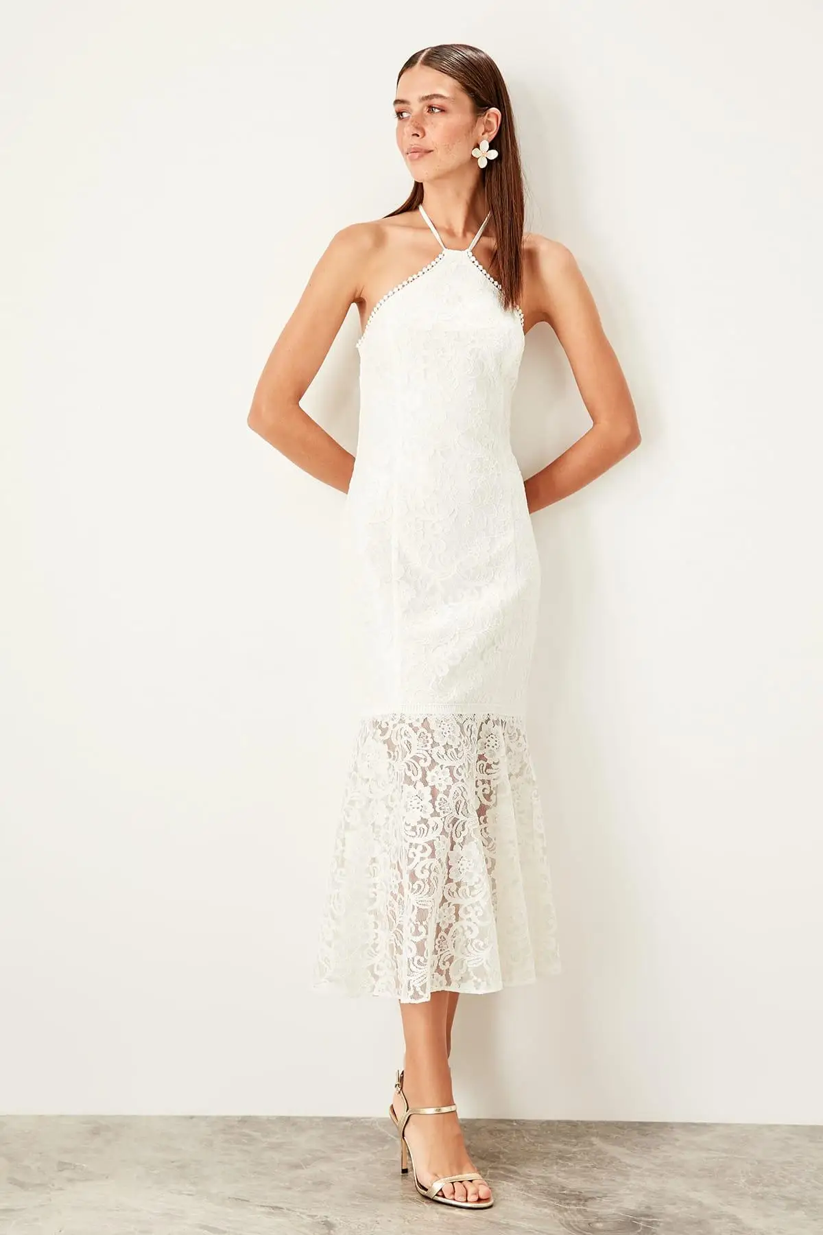 

Trendyol Ecru Lace Detail TPRSS19UT0166