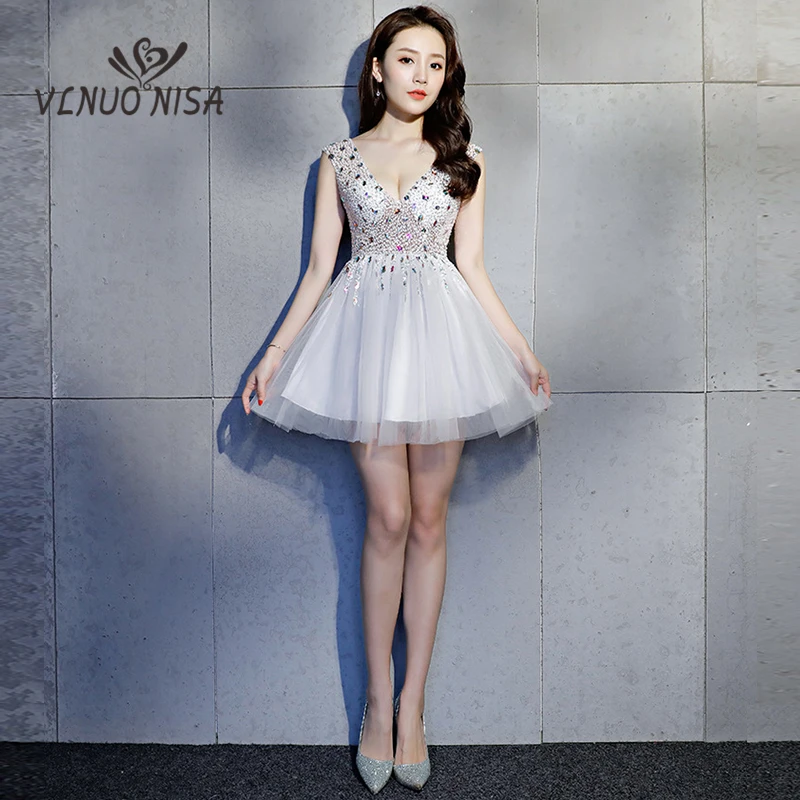 

High Quality Sexy V-Neck Short Evening Dress Sparkly Beading Sequins Dress Four Colors Dance Party Dress Cheap Plus Size 30