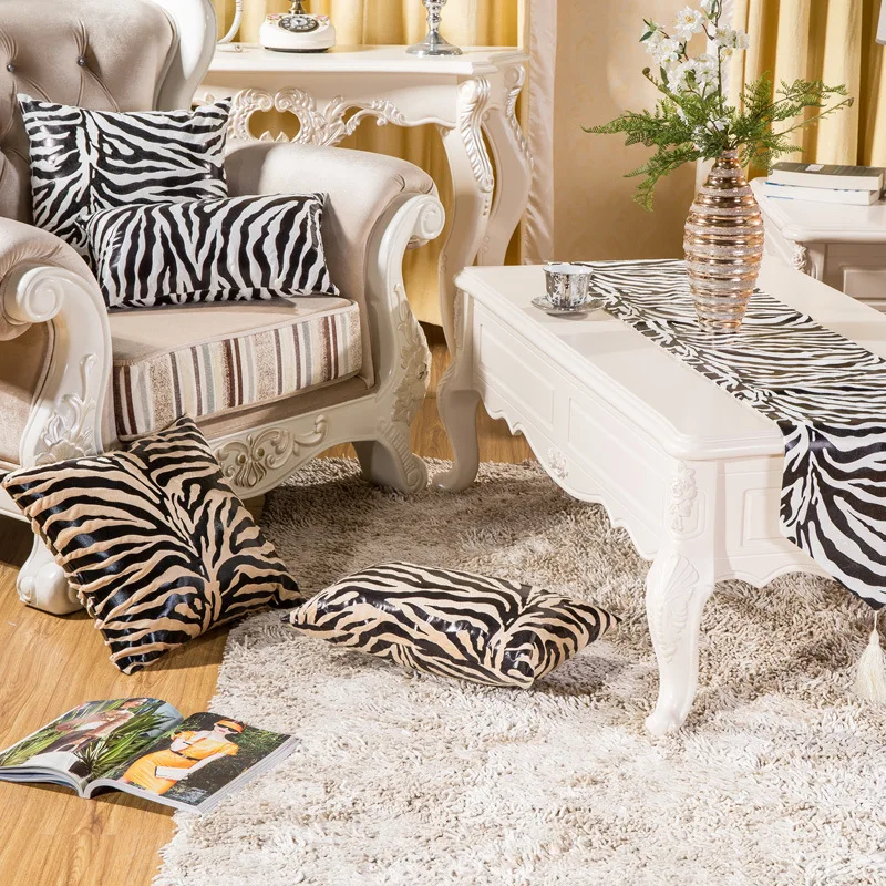 

Europe style Upscale Super soft plush Zebra pattern Pillow fashion Bronzing pillowcase Home Office Cushions pp cotton pillow