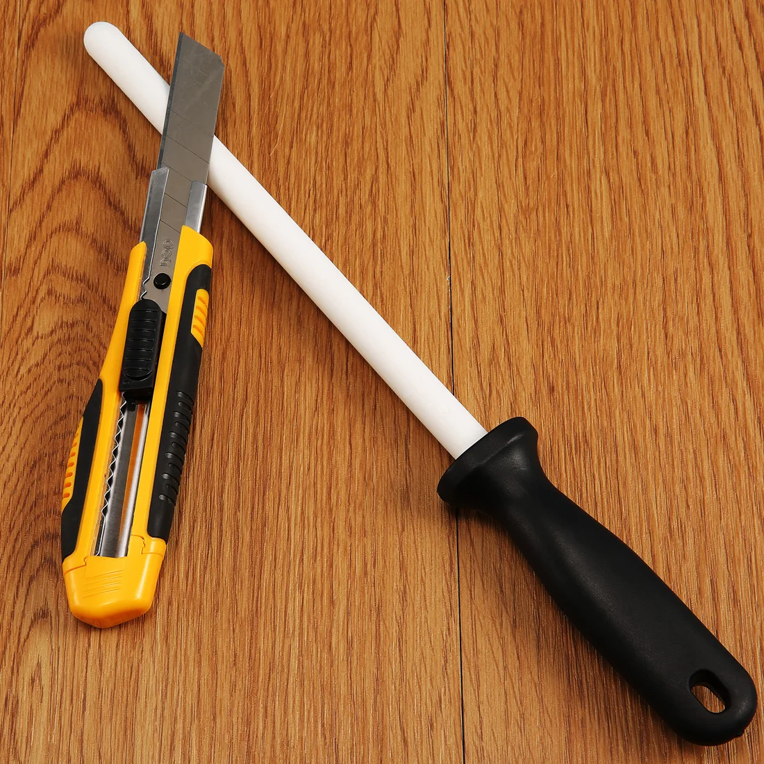 

1 Pcs 8 inch Ceramic(zirconia) Rod Knife Sharpener With ABS Handle Sharpening For Chefs Steel Knives Kitchen Assistant Helper
