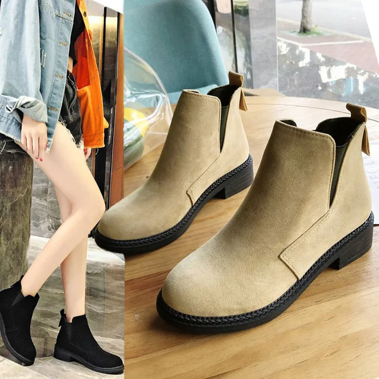

2018 new Martin boots female England Korean short short high-top shoes women flat.