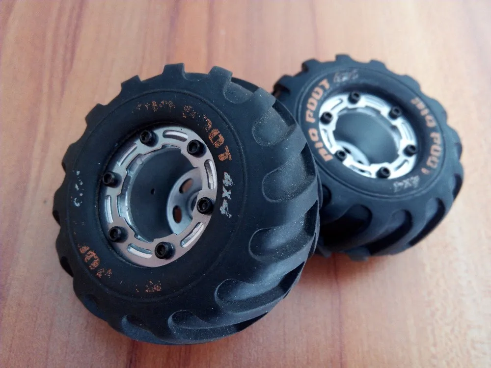 

HBX 2098B 1/24 4WD Mini Car Spare Parts Wheel / Wheel nut