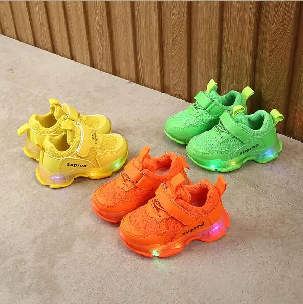 

Children Shoes With Light Chaussure Led Enfant New Kids Sports Shoes Breathable Boys LED Sneakers For Girls