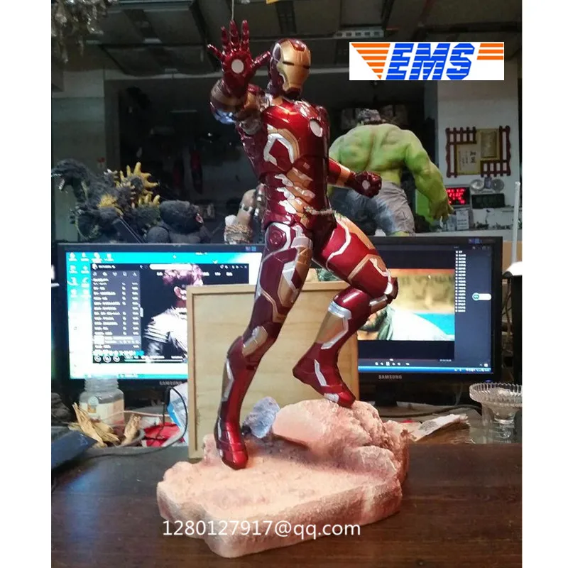 giant iron man toy