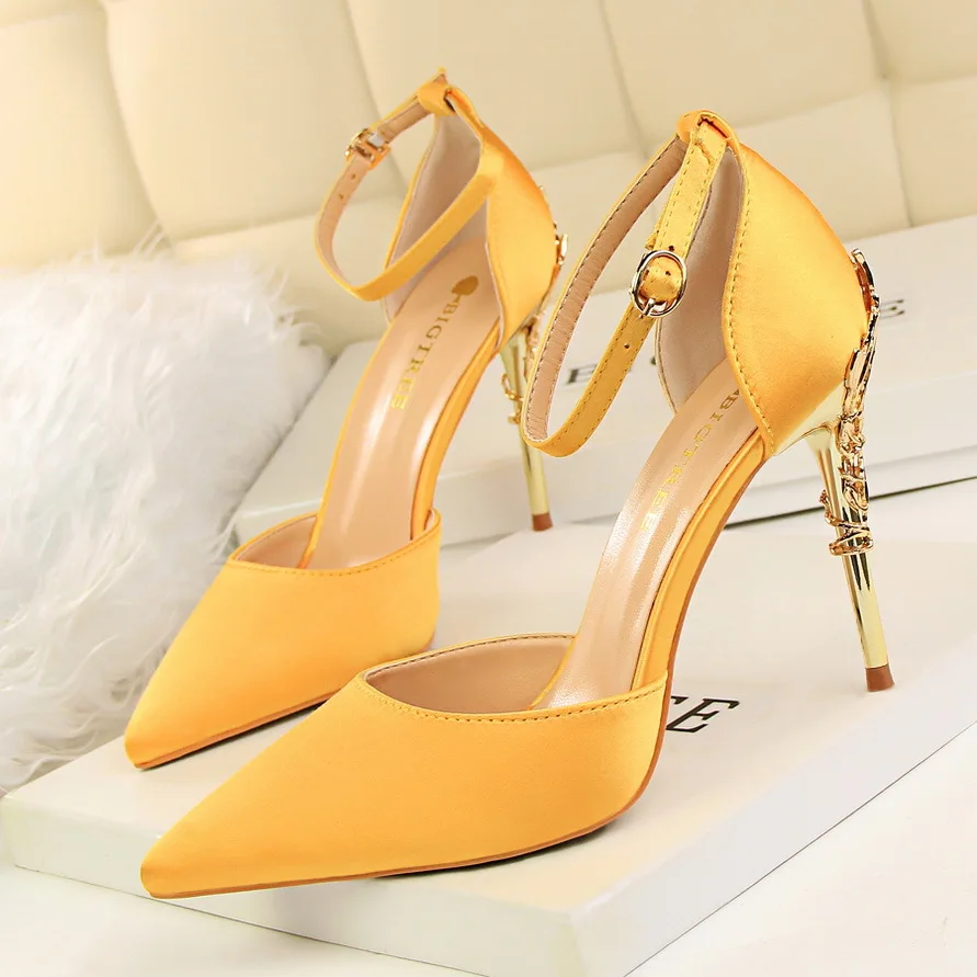 Г. Модные женские босоножки на высоком каблуке, резные металла Туфли-лодочки с острым носком и пряжкой на лодыжке туфли на высоком каблуке летние женские модельные туфли для вечеринок - Цвет: Цвет: желтый