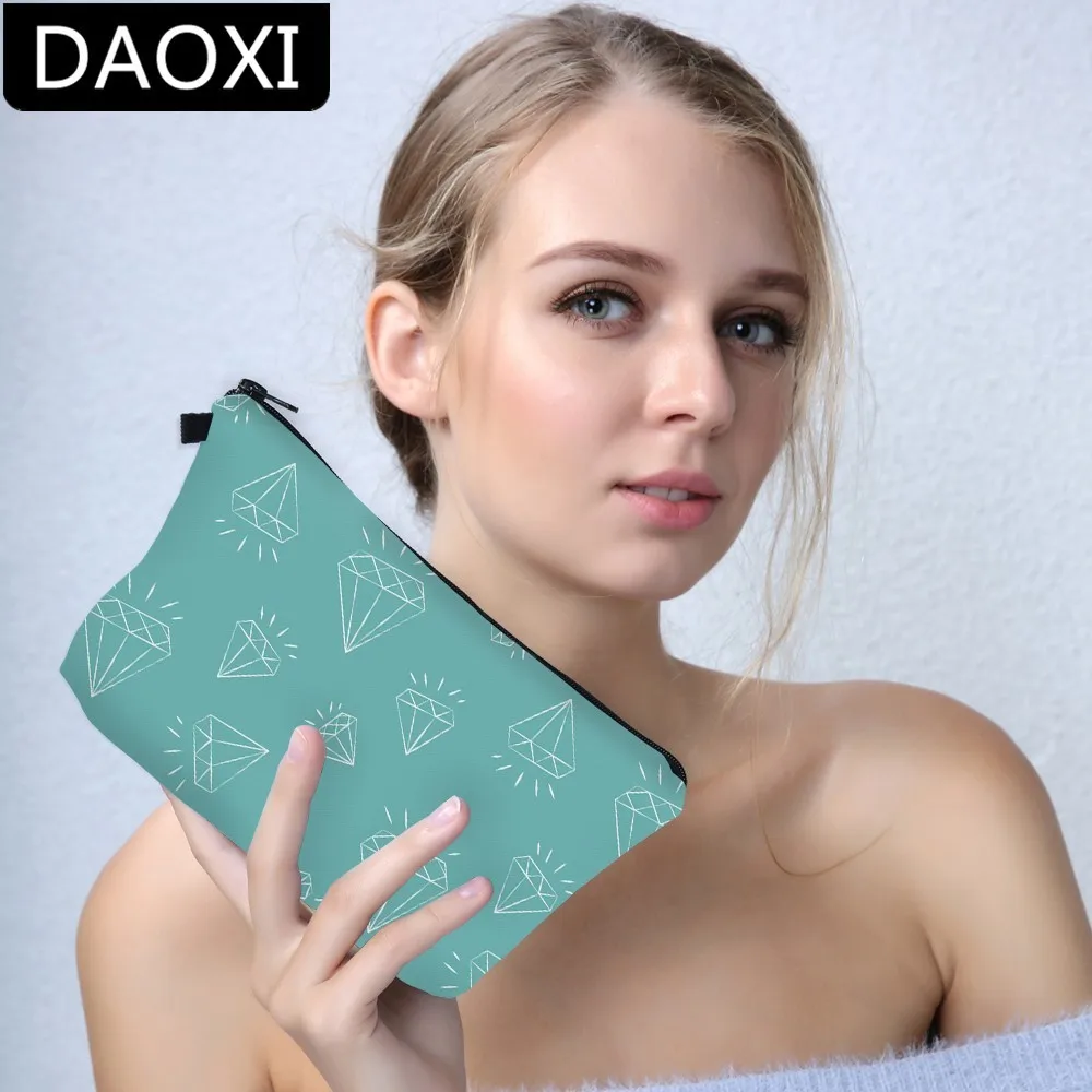 

DAOXI Women Cosmetic Bags 3D Printed Flower Makeup Organizer Travel Necessities DX51317