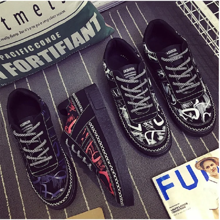 Spring Autumn Man Casual Shoes Canvas Breathable Lace Up Fashion Graffiti Hard-Wearing Korean Walking Flat Shoes Man Sewing (16)