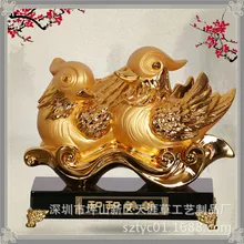 Шэньчжэнь оптом свадебные подарки изделия из смолы орнаменты украшения для дома и утки США