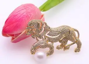 

Wholesale price ^^^Fashion Lion Shape With 12mm White Freshwater Pearl Brooch