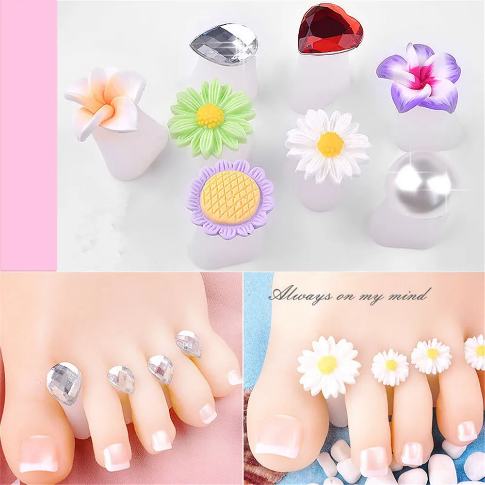 

8 Pcs Cute Soft Silicone Toe Separator Finger Toe Splitter Daisy Flowers Pearls Heart Rhinestones Foot Care Pedicures Tools