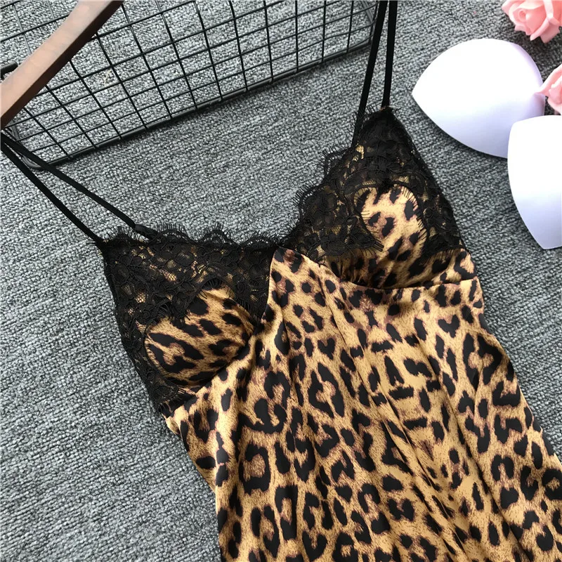 Daeyard шелковые пижамы для женщин леопардовое сексуальное женское белье Летние Cami и Шорты атласные пижамы Домашняя одежда с нагрудными накладками