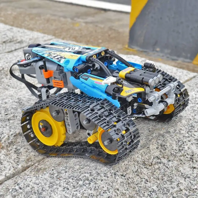 

the RC Stunt Tracked Racer Tank Motor Power Building Blocks Compatible All Brand Technic tank Children Birthday Gift New Toys