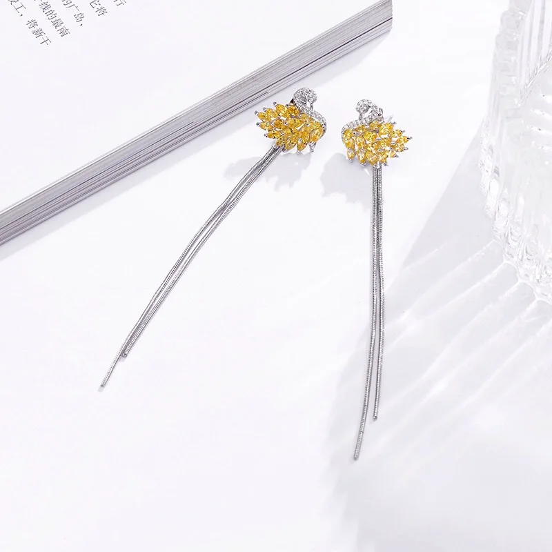 

Hot Sale Animal Swan Stud Earrings Colors Zircon Jewelry For Girls Wedding Party Jewelry Valentine Gifts For Wife Female Friends